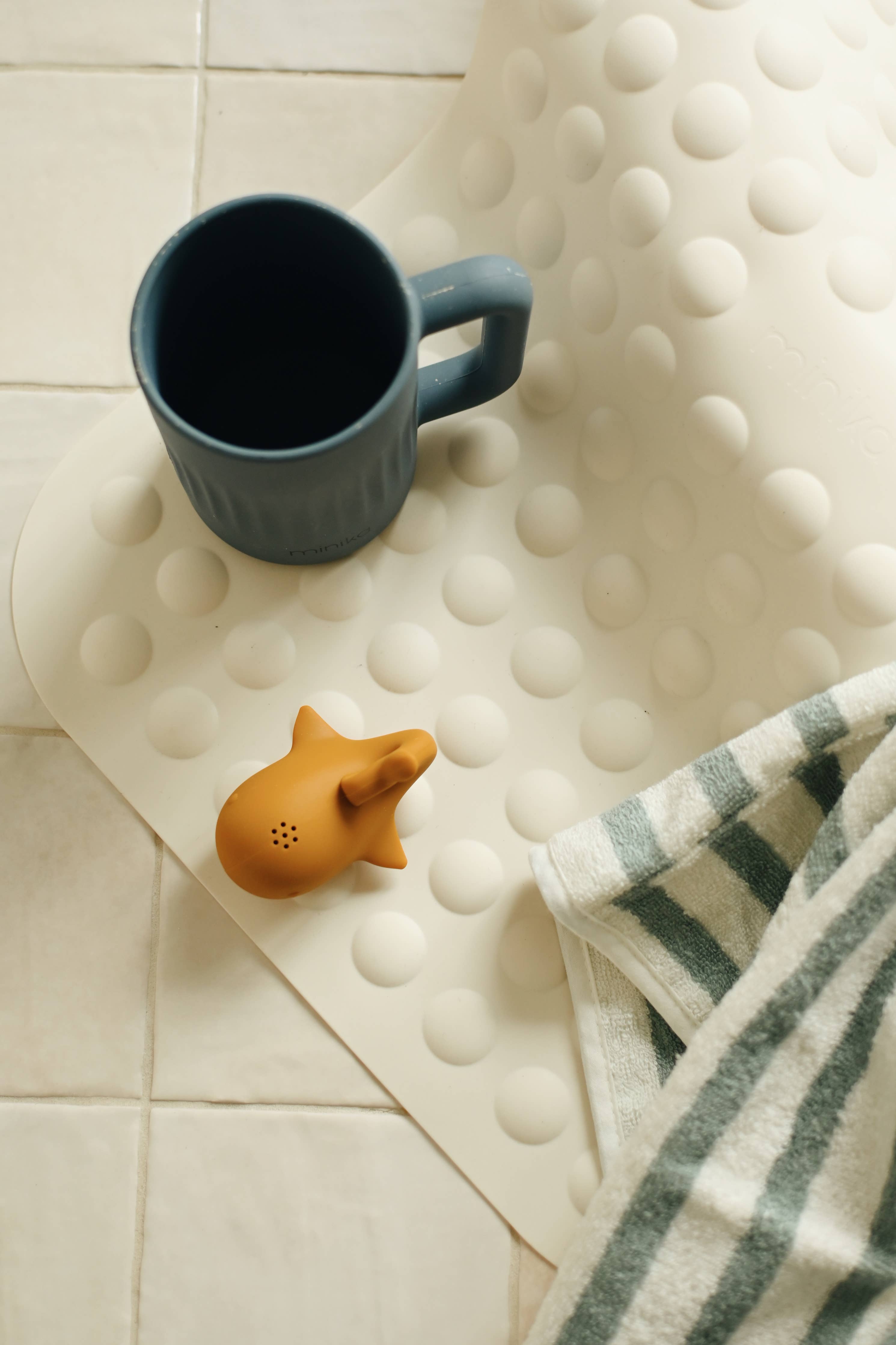 Minika - Bath mat - Shell