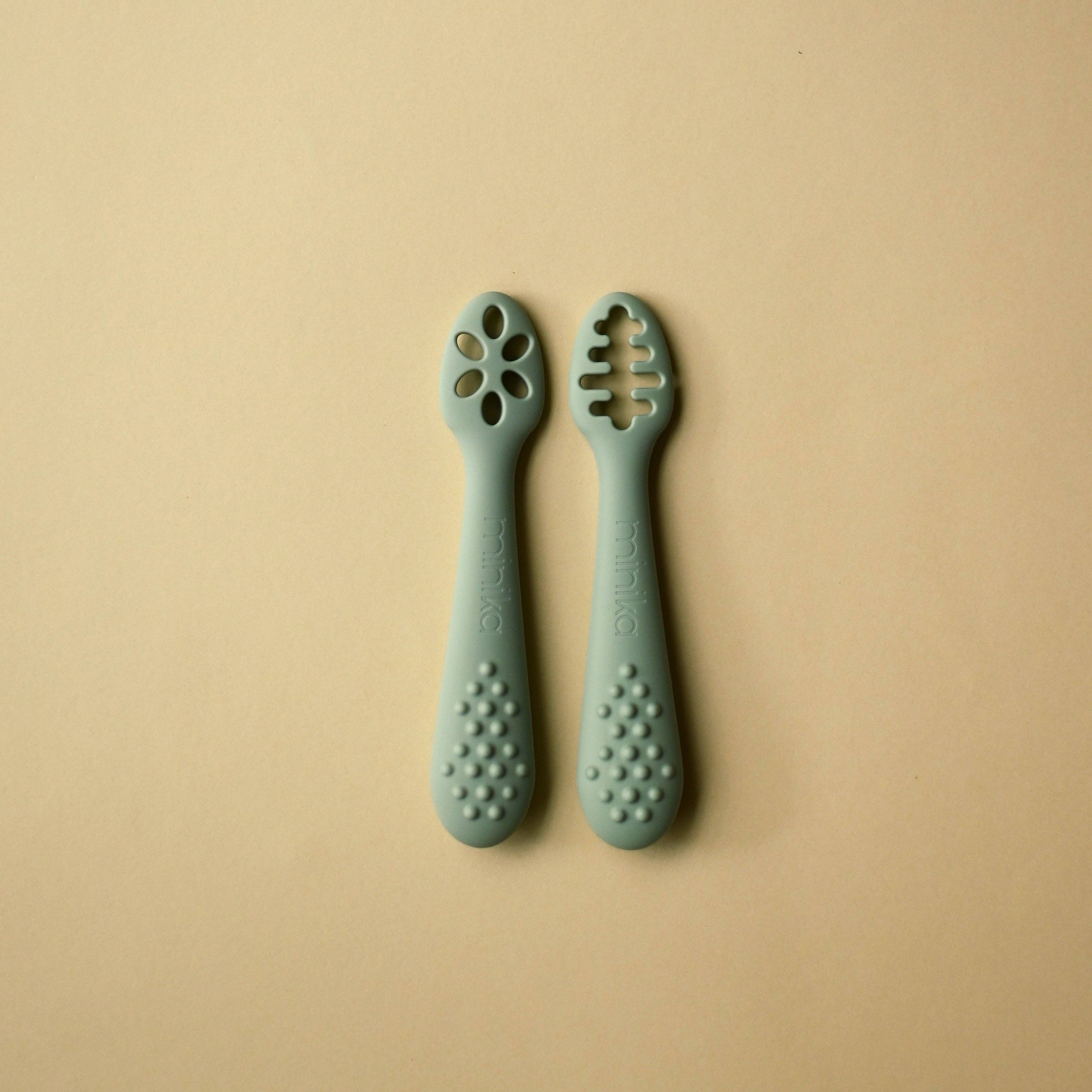 Minika - Learning spoons - Sage