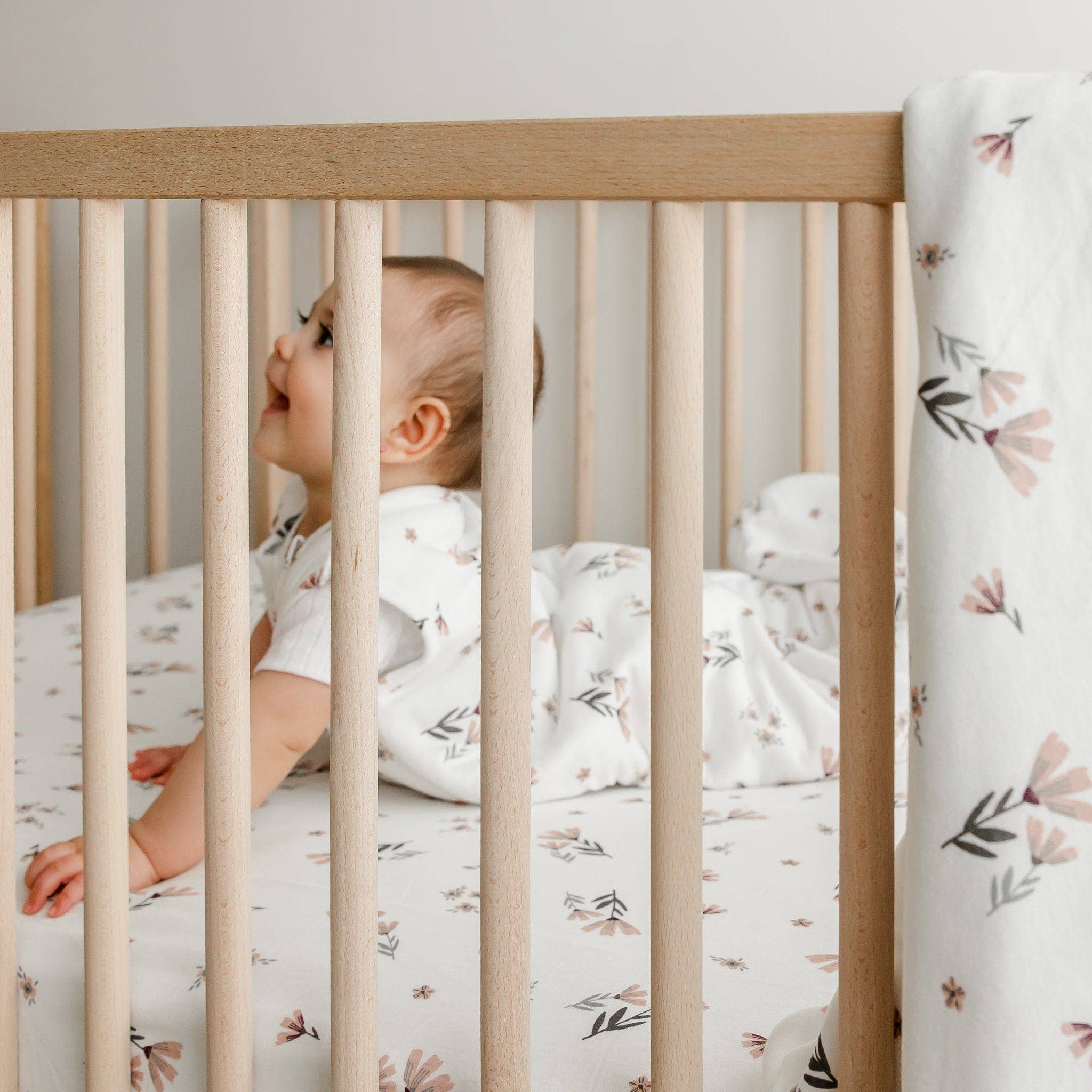 Perlimpinpin - Quilted bamboo sleep sack - Watercolor Flowers (2.5 togs)